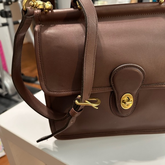 Coach Vintage (2000) Willis Leather Crossbody Bag Style 9927 - Picture 2 of 13